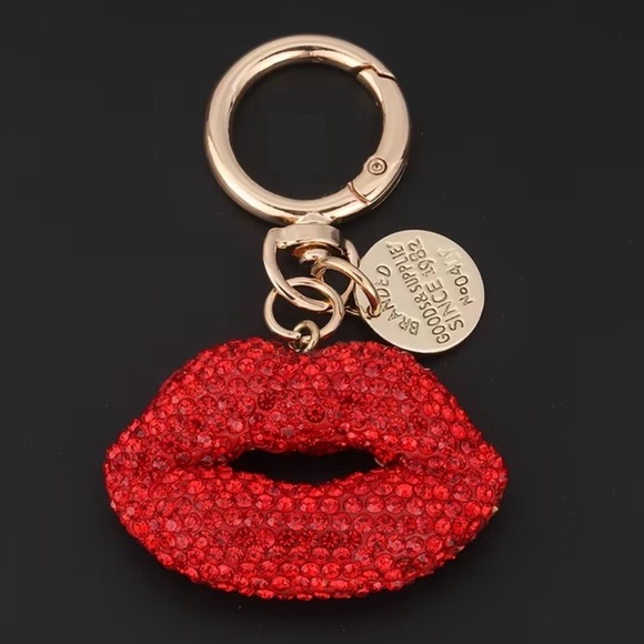 Accessories - New rhinestone red lips keychain charm